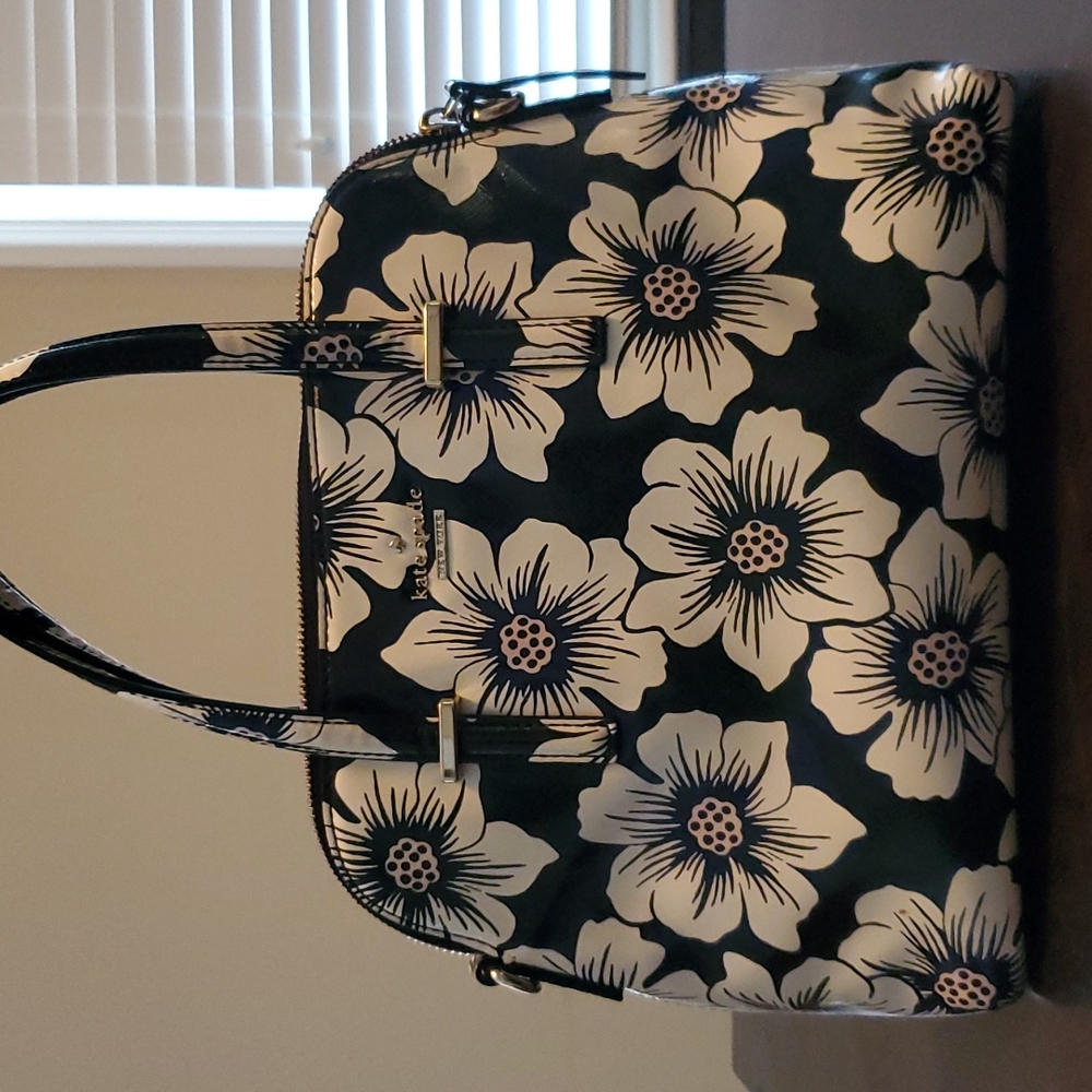 Kate Spade floral Maise purse